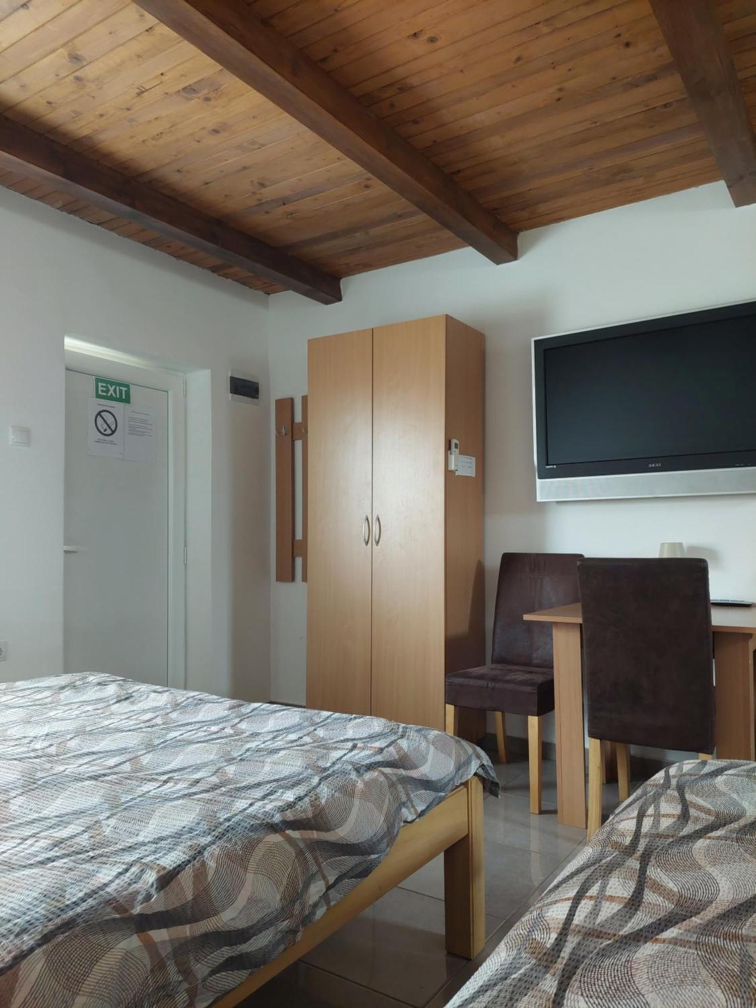 Apartment M&M Pacir 外观 照片
